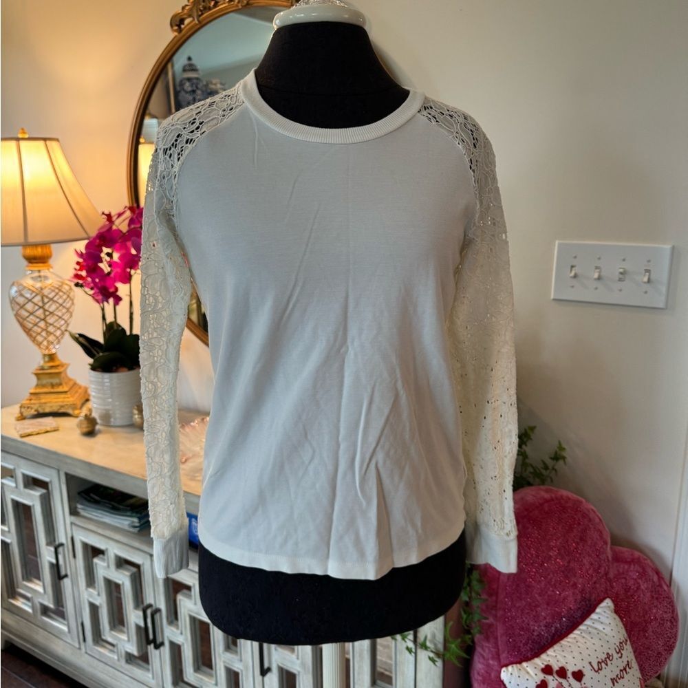 Long sleeve cream shirt, extra small